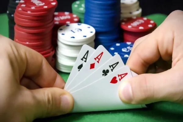 Quy trình diễn ra mộ ván bài Poker chi tiết