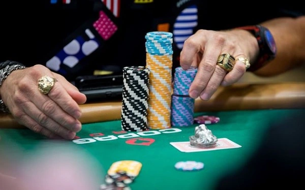 Chiến thuật Deep Stack thông minh để chơi giỏi Poker
