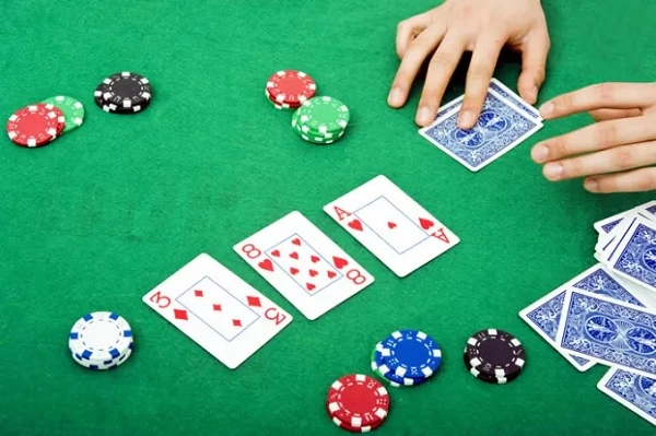 Tìm hiểu về Preflop là gì để hiểu hơn khi chơi bài Poker