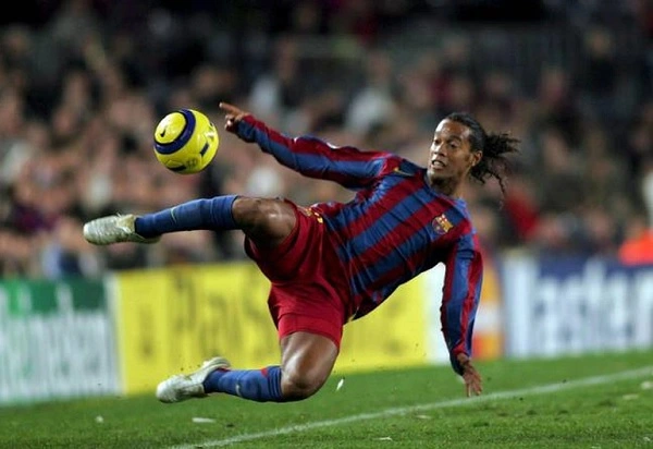 Ronaldinho giành được rất nhiều danh hiệu bóng đá cao quý