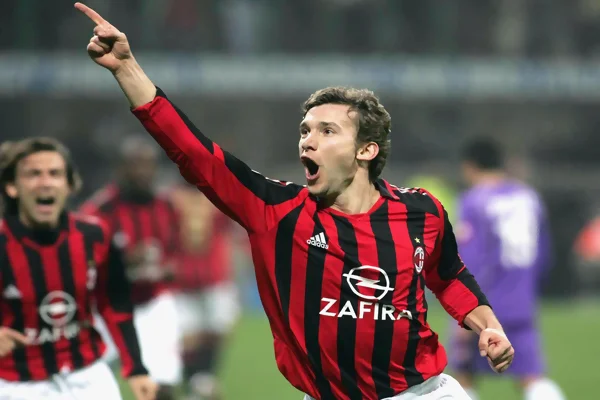 Andriy Shevchenko được mệnh danh tiền đạo hay nhất AC Milan