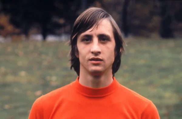 Cruyff đạt được 4 chức vô địch La Liga.