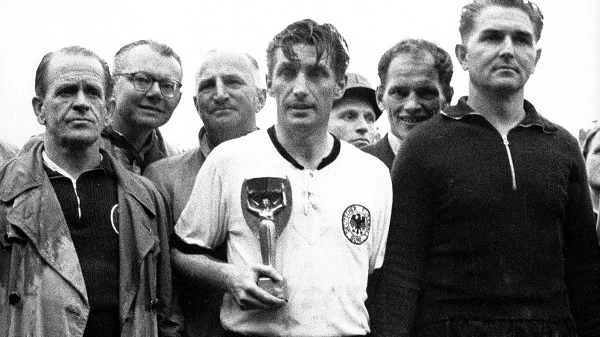Fritz Walter - Đội trưởng đội tuyển Đức vô địch World Cup 1954