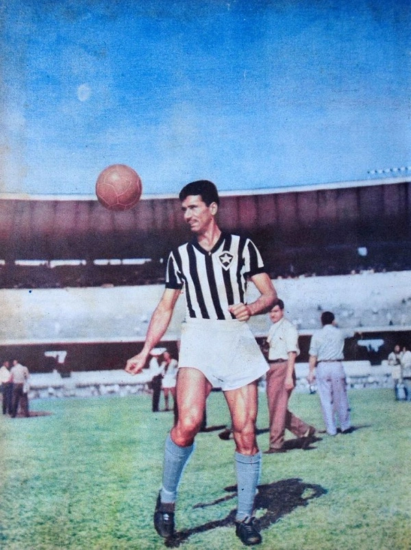 Nilton Santos có sự nghiệp sân cỏ đáng nể, để đời trong lịch sử bóng đá