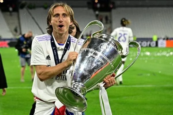 Luka Modric là người giành Quả bóng vàng năm 2018