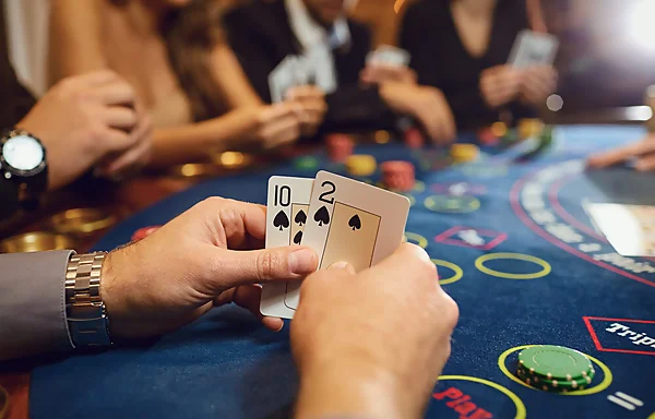 Cách đọc game bài Poker có 2 đôi thông