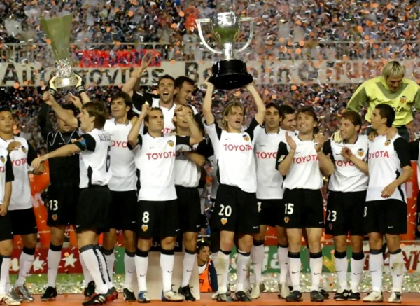 Đội tuyển Valencia xuất sắc với 6 lần vô địch
