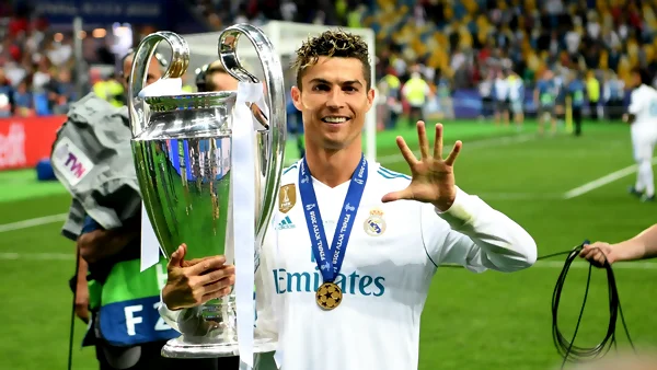 Ronaldo đã ghi được 451 bàn thắng sau 438 ra sân khi chơi cho Real Madrid.