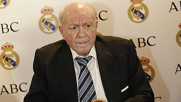 Alfredo Di Stefano đã từng là chủ tịch CLB bóng đá Real Madrid.