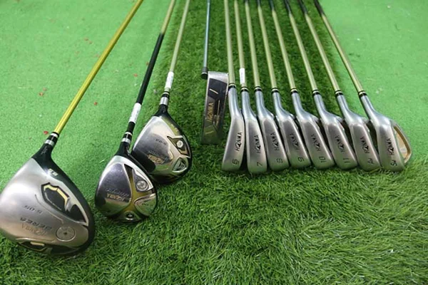 Chọn gậy golf phù hợp sẽ giúp bạn chơi môn thể thao này đúng kỹ thuật hơn