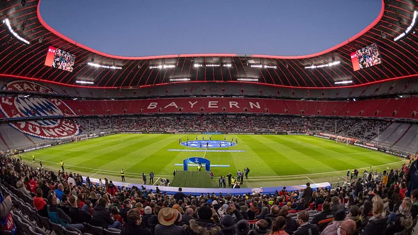 Allianz Arena - một trong những sân vận động lớn nhất nước Đức