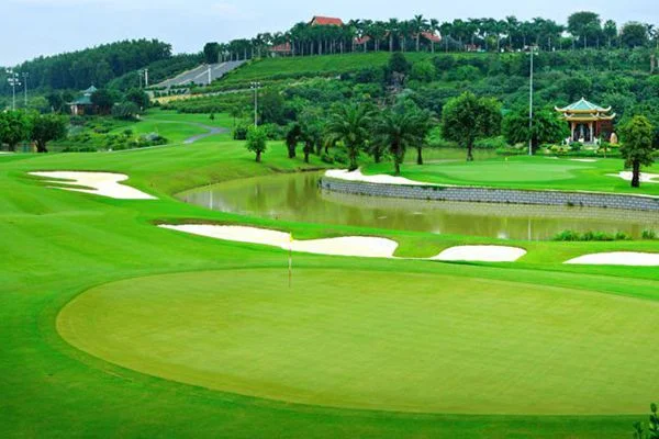 Sân Sông Bé là một trong những sân golf đầu tiên đạt chuẩn quốc tế tại Việt Nam