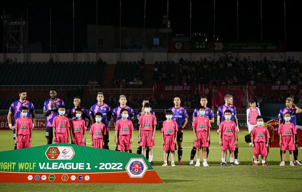 Sài Gòn FC nổi bật với màu áo tím hồng đặc trưng