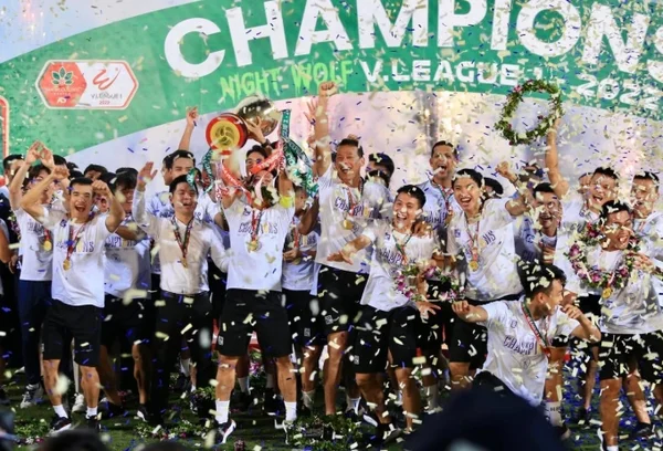 Hà Nội FC sẽ bảo vệ chức Vô địch tại V-League 2023 trước 13 đội bóng còn lại