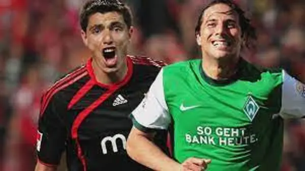 Claudio Pizarro, Oscar Cardozo là 2 cầu thủ ghi 11 bàn thắng Europa League 2009-2010